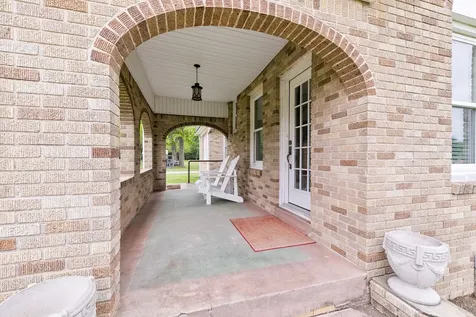 2222 N Main Street Highlands TX 77562