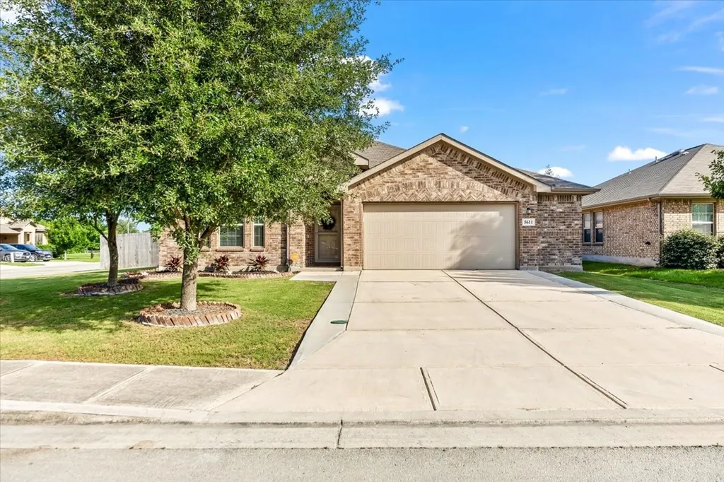 5611 Briar Knoll New Braunfels TX 78132
