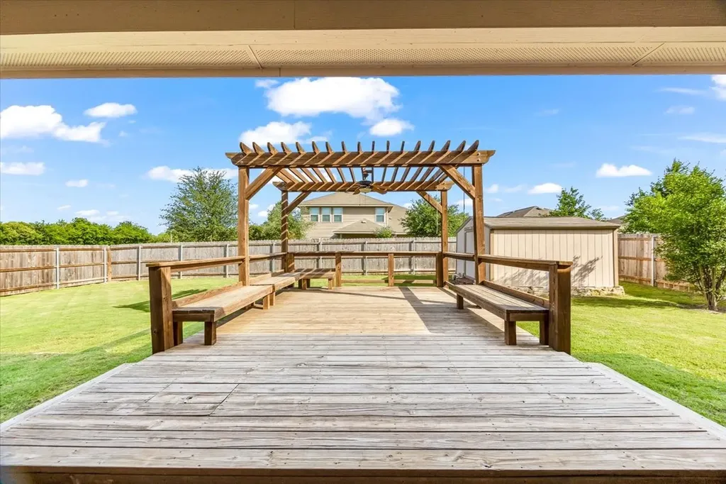 5611 Briar Knoll New Braunfels TX 78132