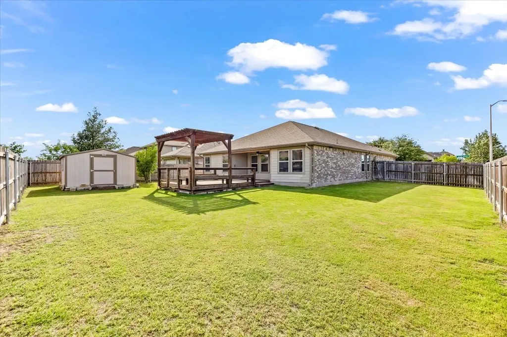 5611 Briar Knoll New Braunfels TX 78132