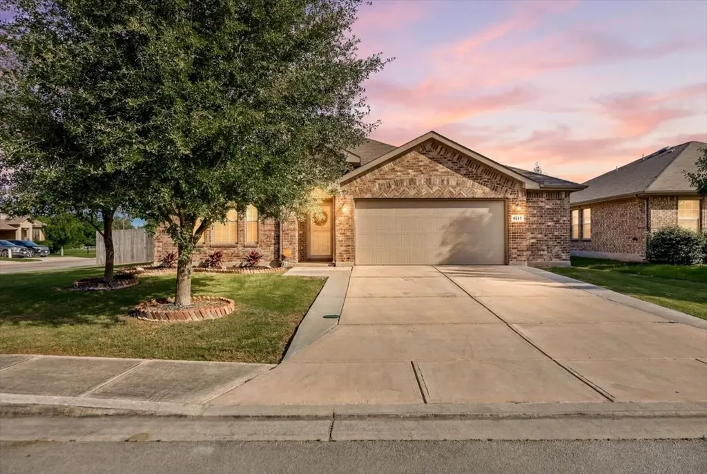 5611 Briar Knoll New Braunfels TX 78132