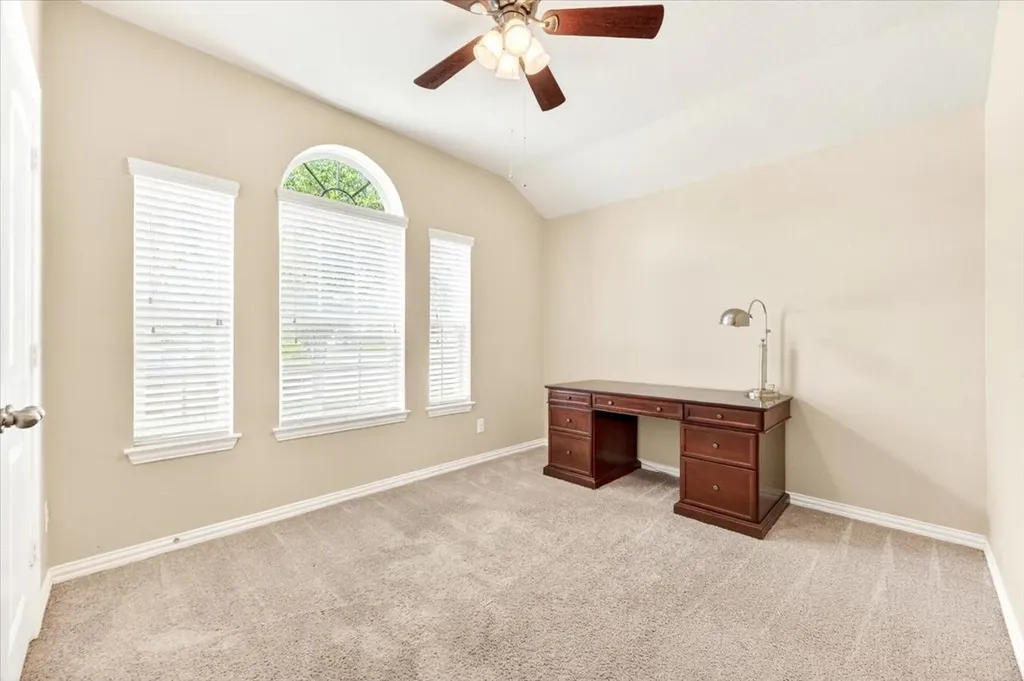 5611 Briar Knoll New Braunfels TX 78132