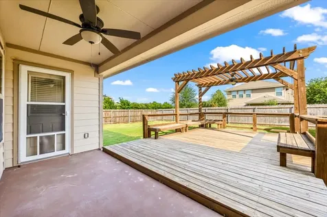 5611 Briar Knoll New Braunfels TX 78132