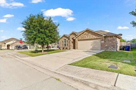 5611 Briar Knoll New Braunfels TX 78132