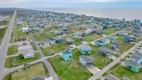 983 Tidelands Drive Crystal Beach TX 77650