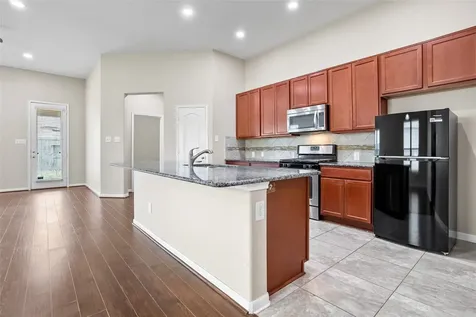 6530 Bayliss Valley Lane Katy TX 77449