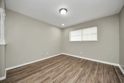 1736 Crestdale Drive 5 Houston TX 77080