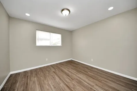 1736 Crestdale Drive 5 Houston TX 77080