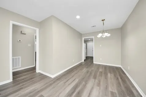 1736 Crestdale Drive 5 Houston TX 77080
