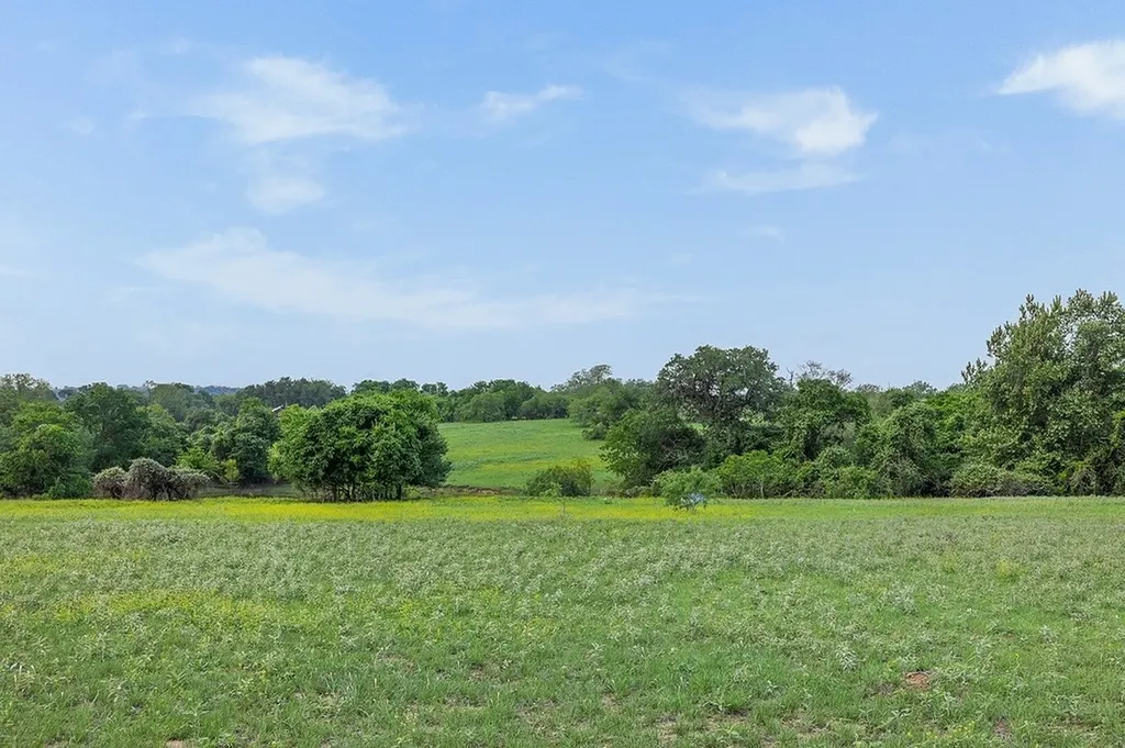 10889 Seydler Road La Grange TX 78945