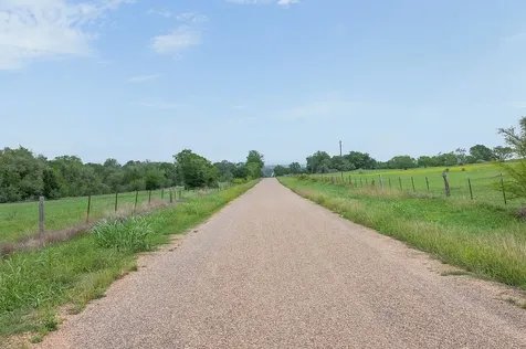 10889 Seydler Road La Grange TX 78945