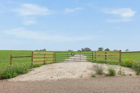 10889 Seydler Road La Grange TX 78945
