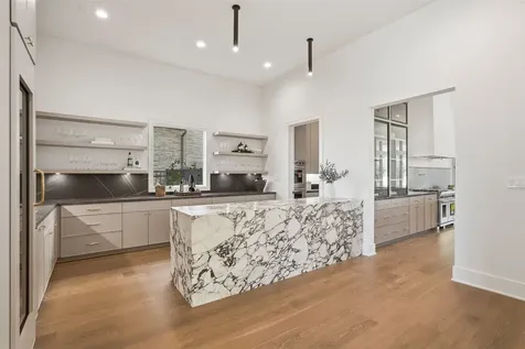 50 Aria Isle Drive The Woodlands TX 77380