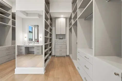 50 Aria Isle Drive The Woodlands TX 77380