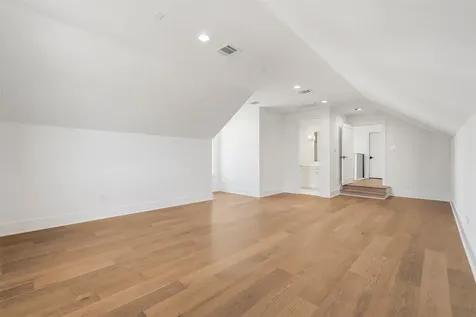 50 Aria Isle Drive The Woodlands TX 77380