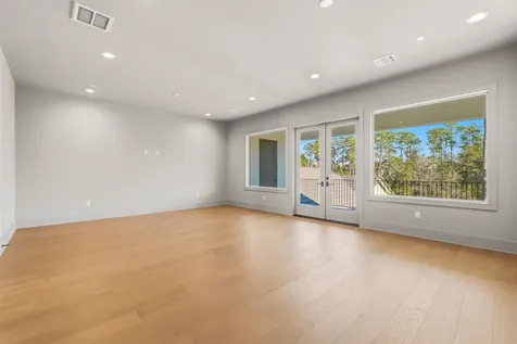 50 Aria Isle Drive The Woodlands TX 77380