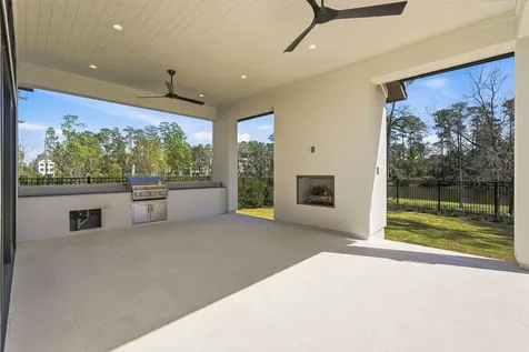 50 Aria Isle Drive The Woodlands TX 77380
