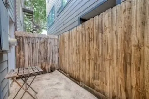 2113 Stanford Street Houston TX 77006