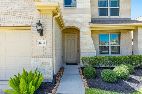 1608 Nacogdoches Valley Drive League City TX 77573