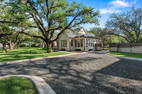 107 Pershing Avenue Bryan TX 77840