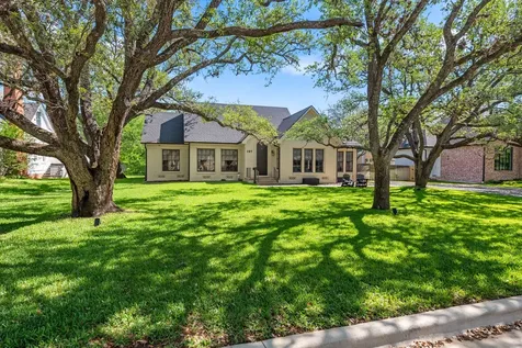 107 Pershing Avenue Bryan TX 77840