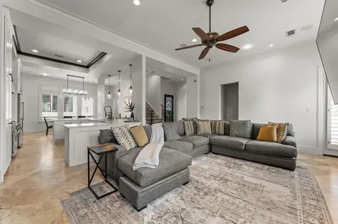 5215 Feagan Street A Houston TX 77007