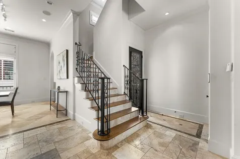 5215 Feagan Street A Houston TX 77007
