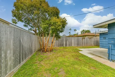 7 Gulf Lane Galveston TX 77550