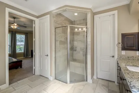 6815 Cottonwood Crest Lane Katy TX 77493