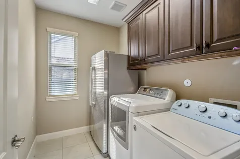 6815 Cottonwood Crest Lane Katy TX 77493