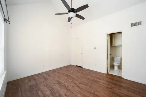 2300 Old Spanish Trail 2063 Houston TX 77054