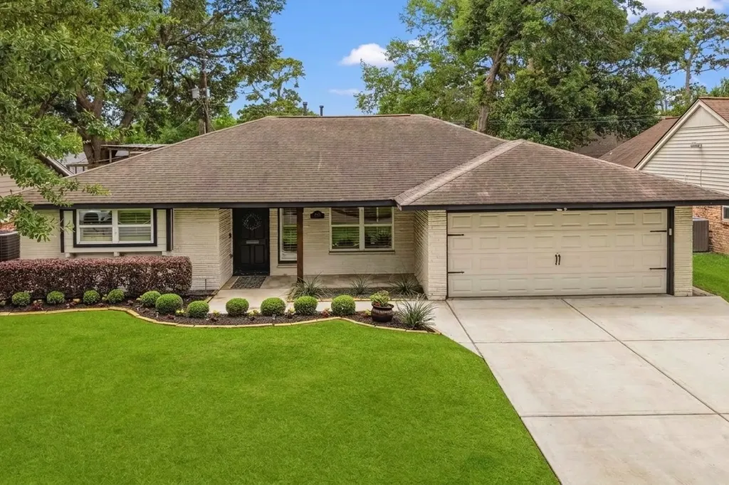 4407 Rosebay Drive Houston TX 77018