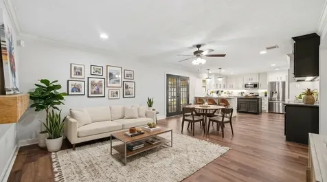 4407 Rosebay Drive Houston TX 77018