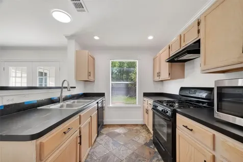 3938 Vauxhall Drive S Houston TX 77047