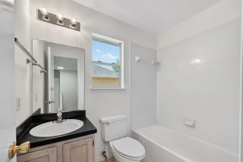 3938 Vauxhall Drive S Houston TX 77047