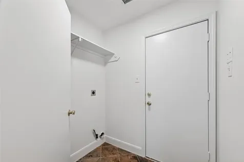 3938 Vauxhall Drive S Houston TX 77047