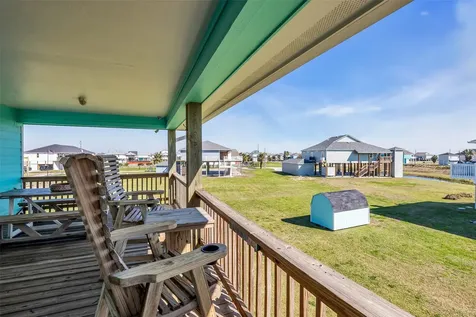 940 Mary Ann Port Bolivar TX 77650