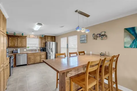 940 Mary Ann Port Bolivar TX 77650