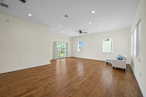 2218 Converse Street C Houston TX 77006