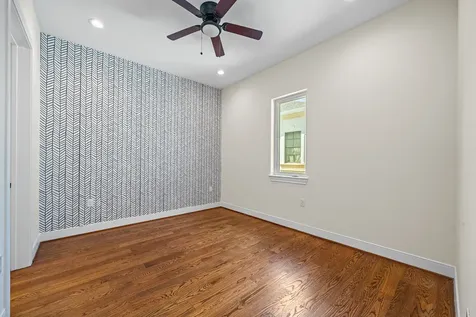 2218 Converse Street C Houston TX 77006