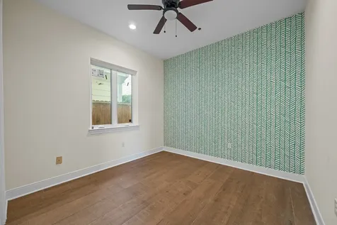 2218 Converse Street C Houston TX 77006