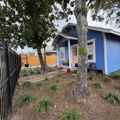 520 W 14th Street Houston TX 77008