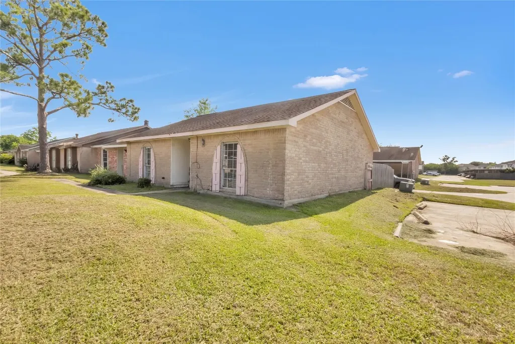 6913 Chasewood Drive Missouri City TX 77489