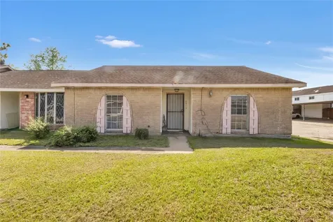 6913 Chasewood Drive Missouri City TX 77489