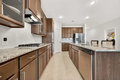 185 Sunray Creek Drive Katy TX 77493