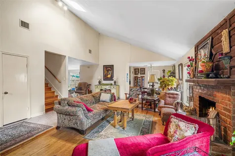 3302 Hunterwood Drive Missouri City TX 77459