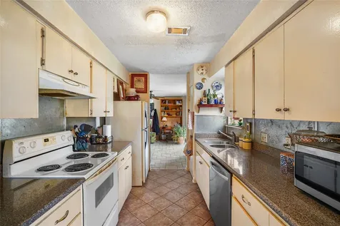 3302 Hunterwood Drive Missouri City TX 77459