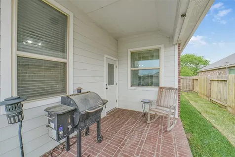 25003 Lakecrest Glen Drive Katy TX 77493