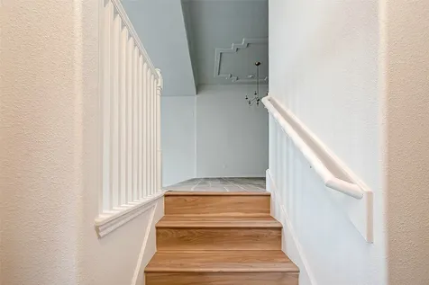 2150 Stacy Knoll Houston TX 77008
