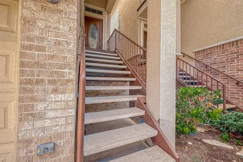2150 Stacy Knoll Houston TX 77008